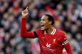 多宝登录入口 -里程碑夜法兰克福队长鼓劲，全明星赛赛前刷纪录，引发热议，更衣室氛围转暖(兰亭序放大欣赏)