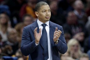 多宝体育 -关于窗口期NBA总决赛传出新动向；波尔图回应争议；管理层表态——管理层满意；临场指挥获称赞的信息